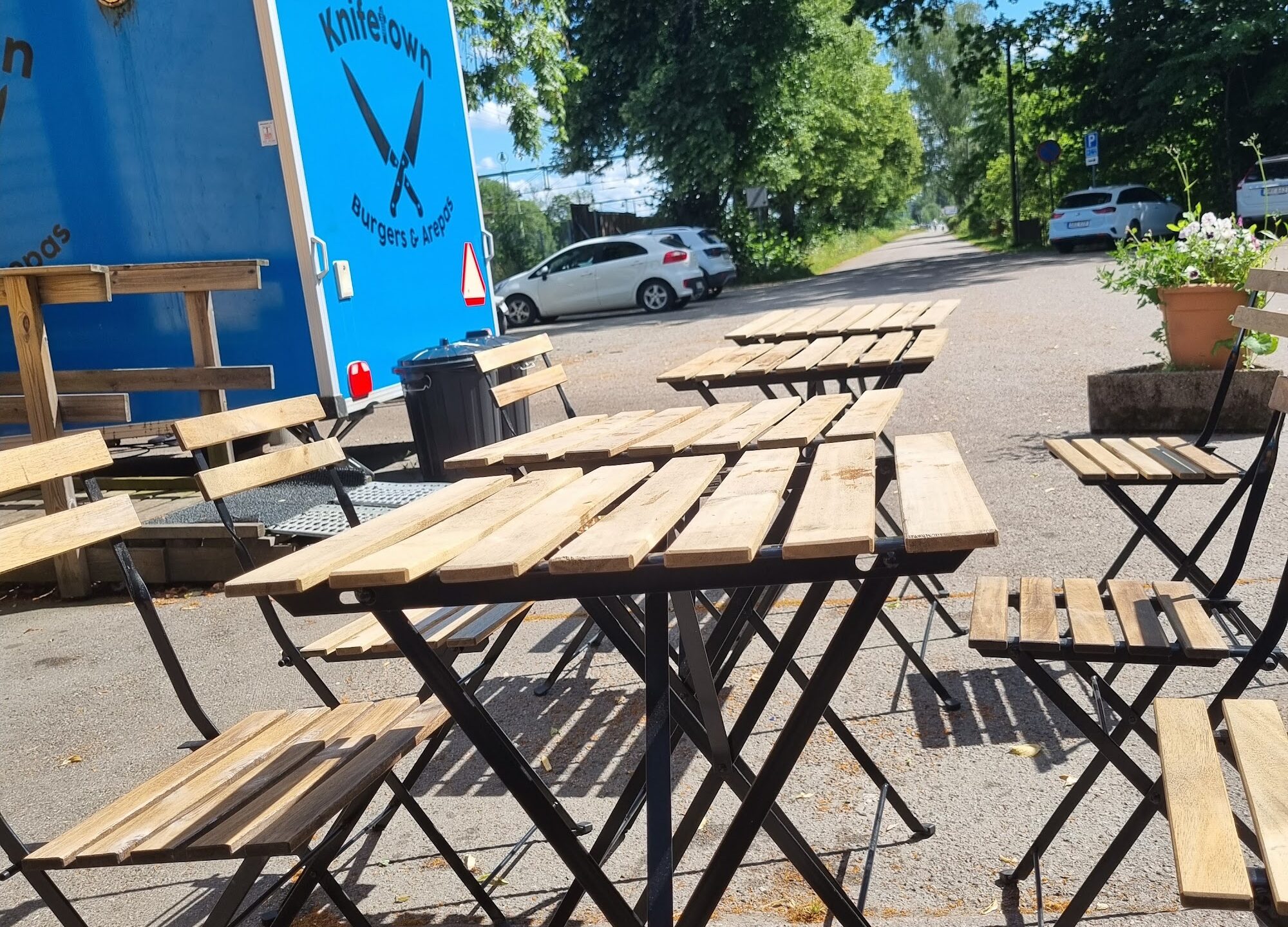 Knifetown Burgers Uppsala — smashburgare och glass på Kungsängsvägen