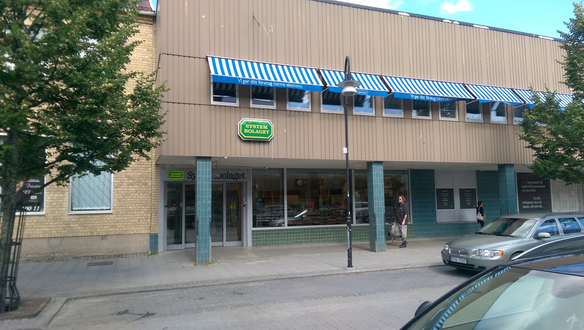 Systembolaget Tierp — dryckeshanteraren på Centralgatan