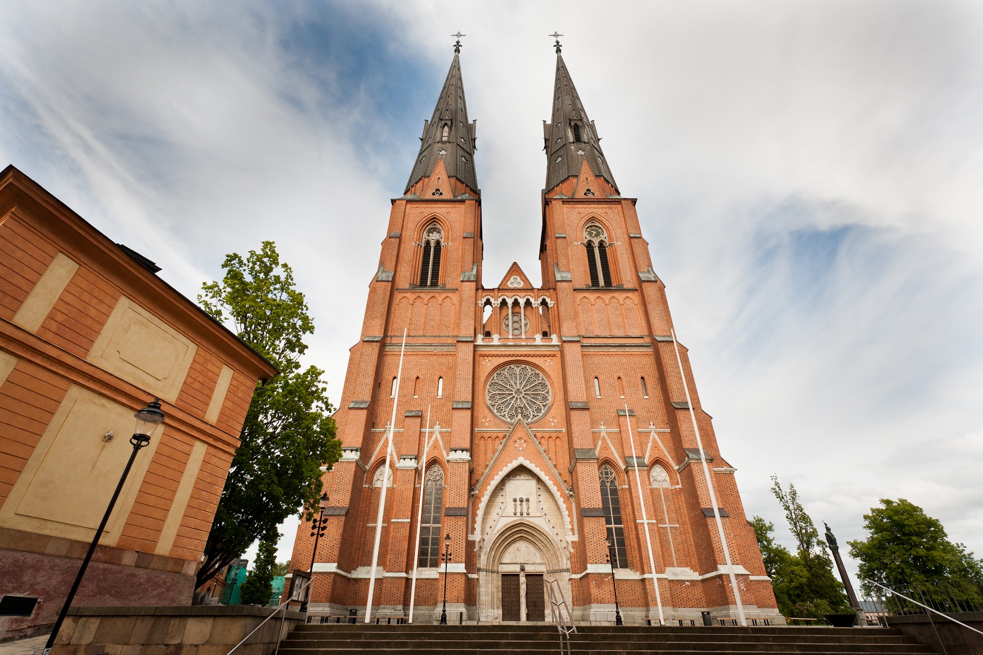 Uppsala domkyrka — Sveriges rikshelgedom
